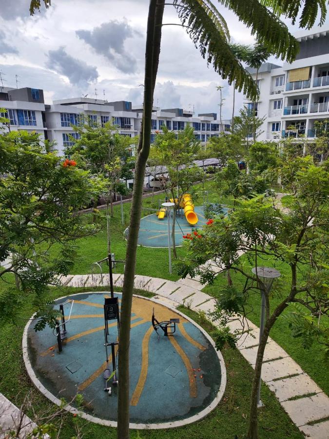 Putra 1 Pool Bandar Seri Putra *